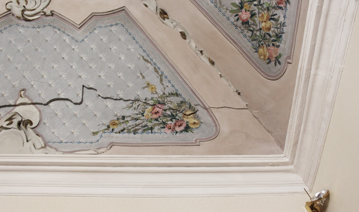 palazzo antinori interior frescoe detail.jpg